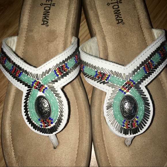 Minnetonka Leather Beaded Thong Sandals Sz 6 - Picture 3 of 8